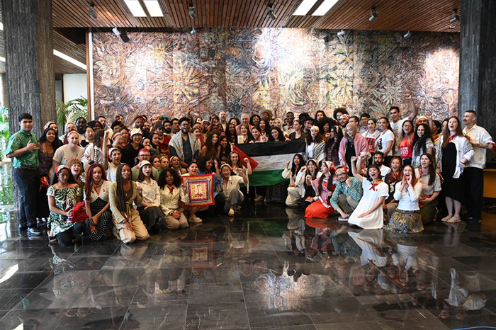 Encuentro de Díaz-Canel con jóvenes que están cambiando el mundo Encuentro de Díaz-Canel con jóvenes que están cambiando el mundo