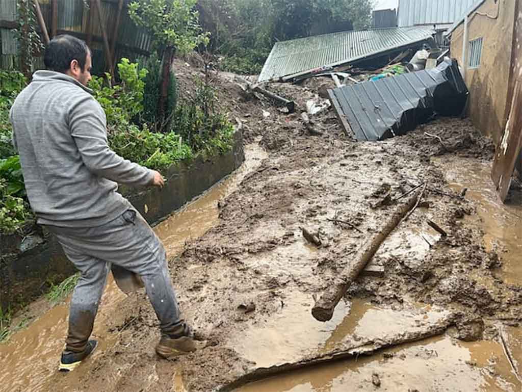 Sistema frontal dejó más de 11 mil damnificados en Chile Sistema frontal dejó más de 11 mil damnificados en Chile