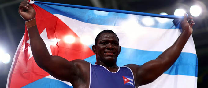 Cubano Mijaín López, embajador olímpico de América en París 2024