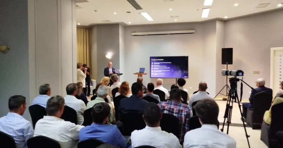 Cuba y Rusia refuerzan sus lazos financieros: Abre en La Habana representación del banco Novikombank Cuba y Rusia refuerzan sus lazos financieros: Abre en La Habana representación del banco Novikombank