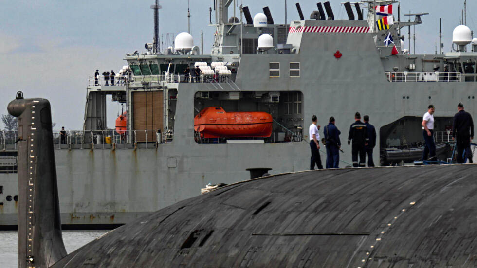 Arriba a Cuba buque de la Armada Real de Canadá Arriba a Cuba buque de la Armada Real de Canadá