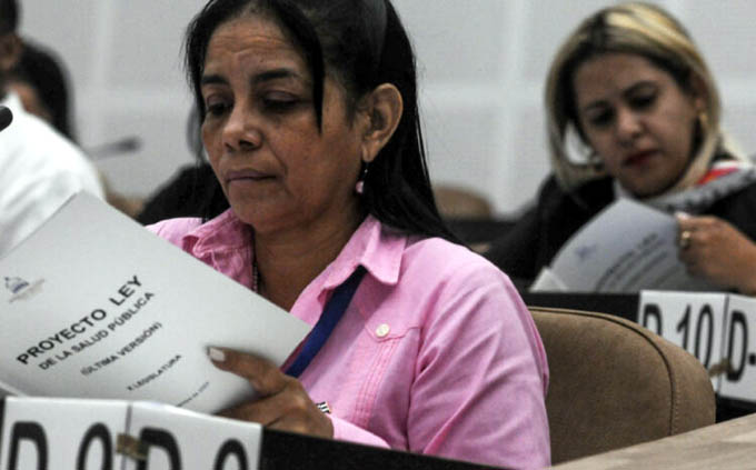 Dos nuevos proyectos de leyes sometidos al escrutinio ciudadano Dos nuevos proyectos de leyes sometidos al escrutinio ciudadano