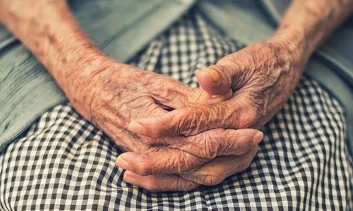 Glucosa, cratinina y ácido úrico adecuados prolongan la vida humana Glucosa, cratinina y ácido úrico adecuados prolongan la vida humana