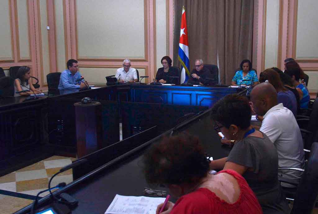 Temas legislativos y económicos acaparan agenda de Parlamento cubano Temas legislativos y económicos acaparan agenda de Parlamento cubano
