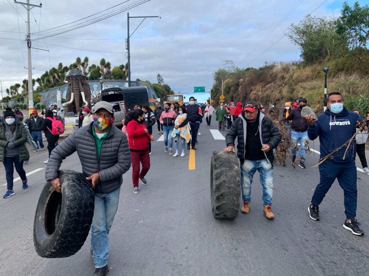 Ecuador amanece con protestas contra política de Noboa Ecuador amanece con protestas contra política de Noboa