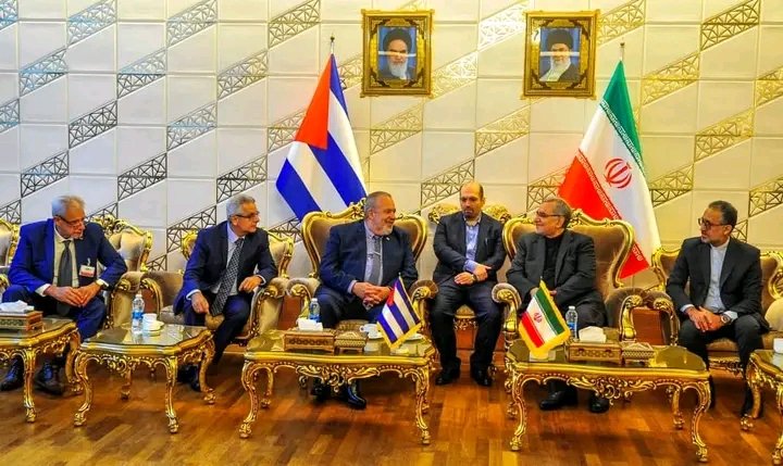 Primer ministro de Cuba en Irán para investidura de Masoud Pezeshkian Primer ministro de Cuba en Irán para investidura de Masoud Pezeshkian