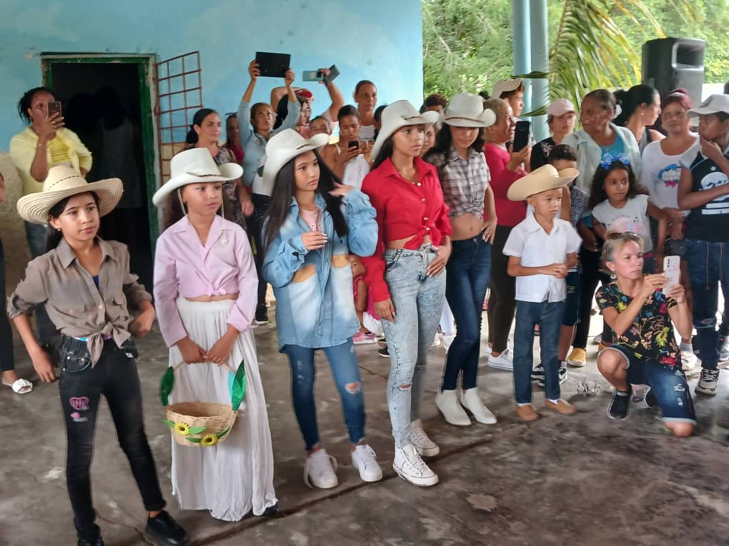 Arte&Moda, más allá de una pasarela Arte&Moda, más allá de una pasarela