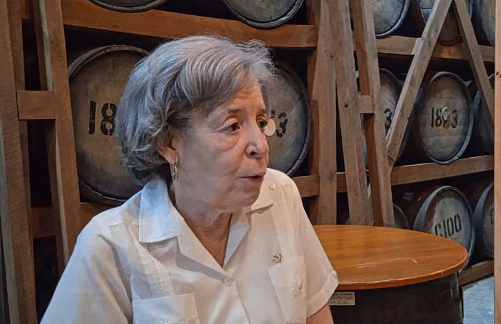 Noemí del Toro: guardiana de las tradiciones del ron cubano