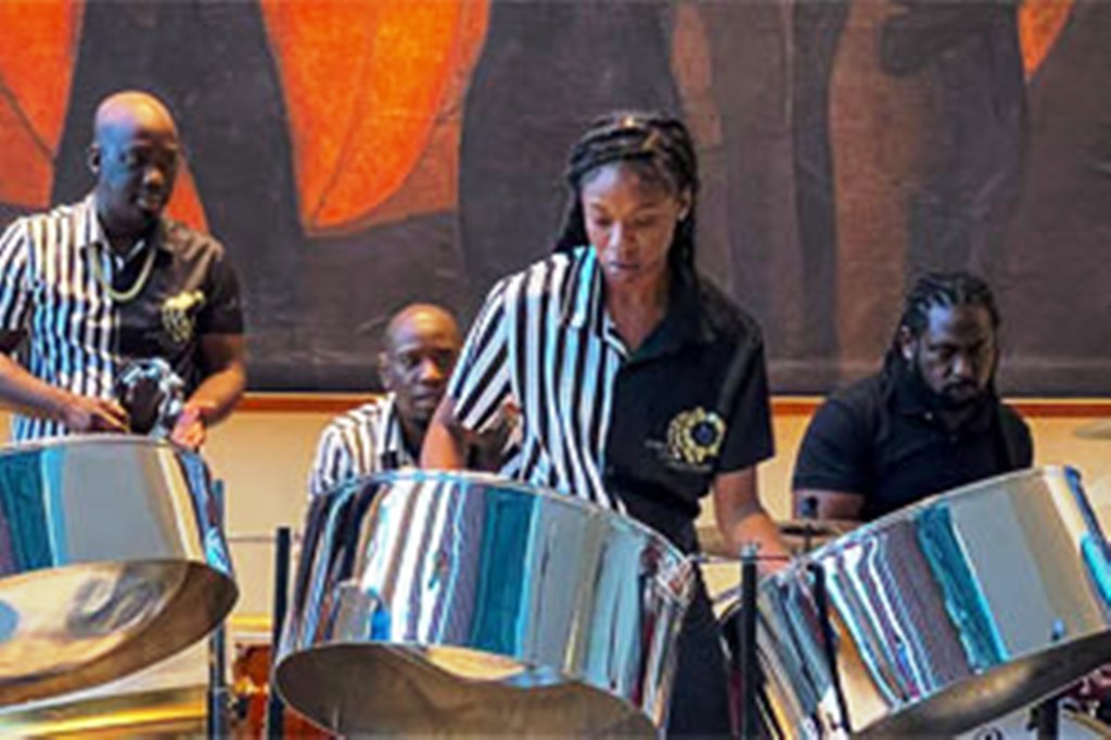 Cuando el tambor metálico suena…música trae