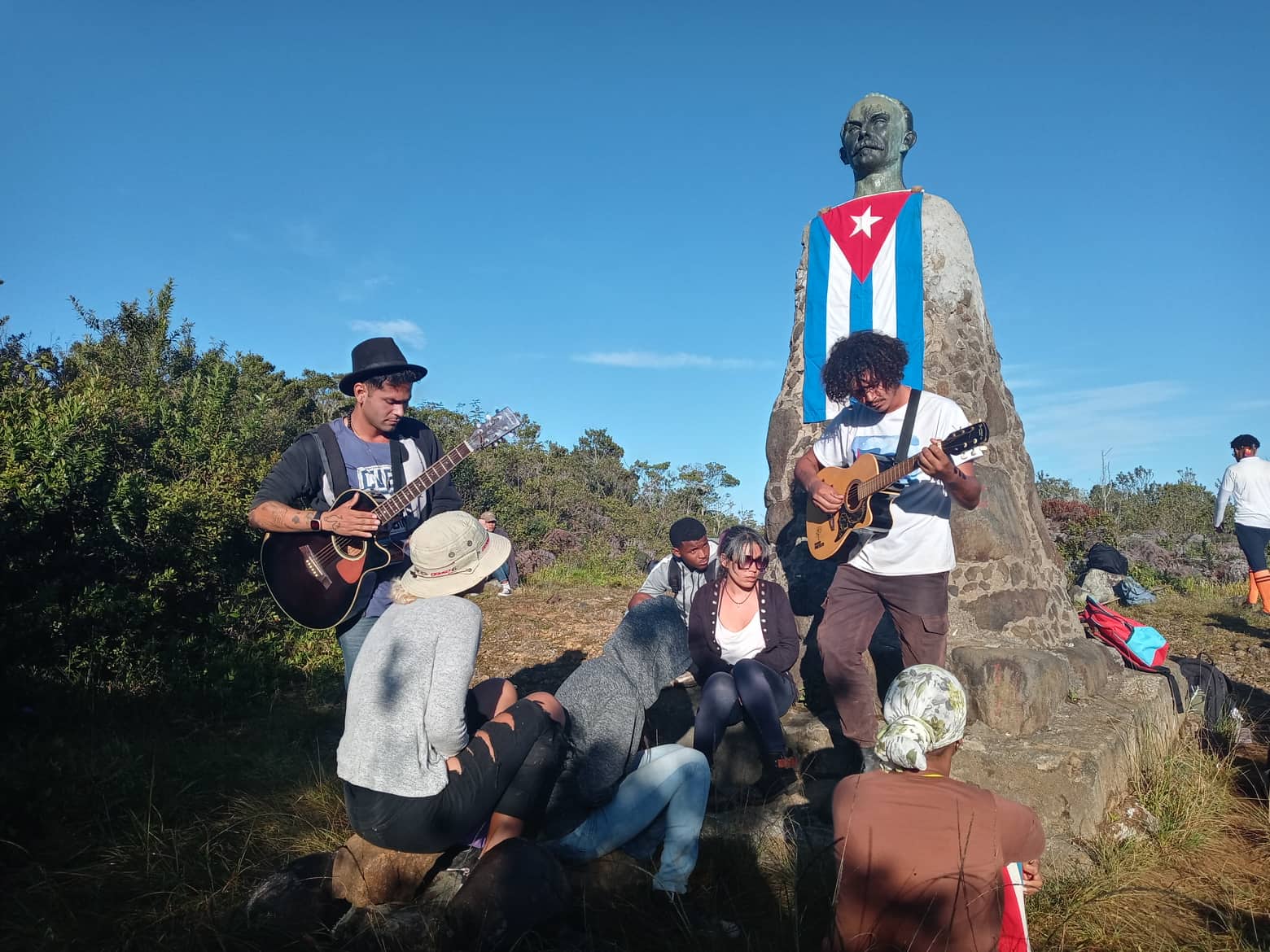 Jóvenes creadores camino al Turquino