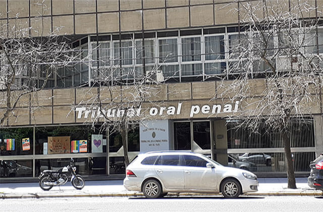 Comienza juicio por delitos de lesa humanidad en Argentina Comienza juicio por delitos de lesa humanidad en Argentina