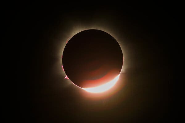 Eclipse de Sol y planetas visibles para disfrutar en el otoño 2024 Eclipse de Sol y planetas visibles para disfrutar en el otoño 2024