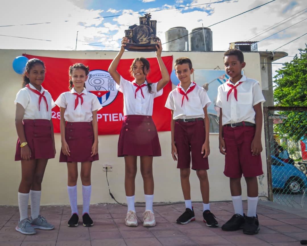 Premio con aroma a tierra e instrucción (+Fotos)