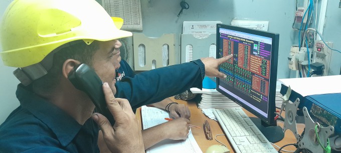Central Diésel Manzanillo aporta energía eléctrica a microsistema granmense Central Diésel Manzanillo aporta energía eléctrica a microsistema granmense
