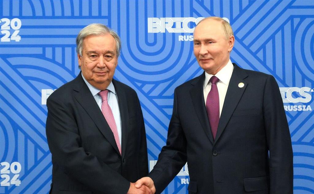 Guterres dialoga con Putin tras Cumbre de los Brics