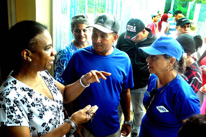 Reconocen esfuerzos en labores del programa hidráulico en Granma Reconocen esfuerzos en labores del programa hidráulico en Granma