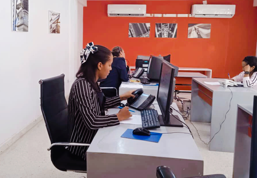 Centro integral atención al cliente  establece teléfonos alternativos para  informar a la población 
