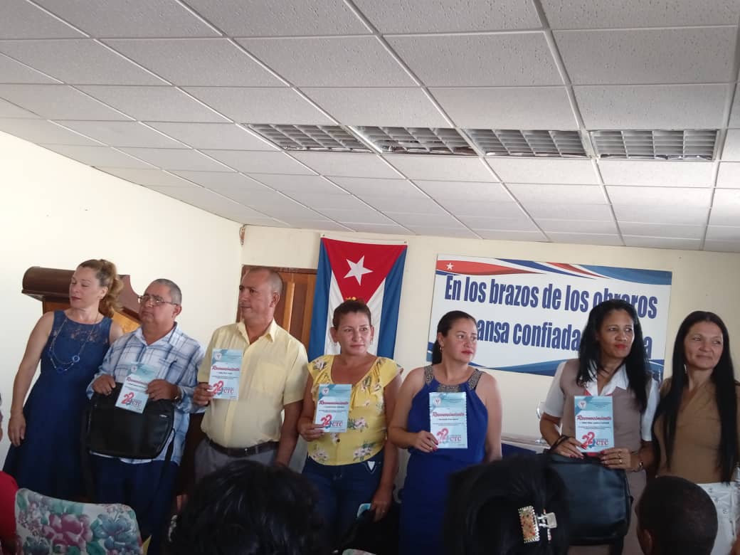 Electos en Granma delegados del sindicato de la Administración Pública al XXII Congreso de los trabajadores Electos en Granma delegados del sindicato de la Administración Pública al XXII Congreso de los trabajadores