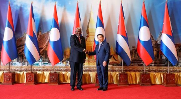 Esteban Lazo inició visita oficial a la República Democrática Popular Lao Esteban Lazo inició visita oficial a la República Democrática Popular Lao