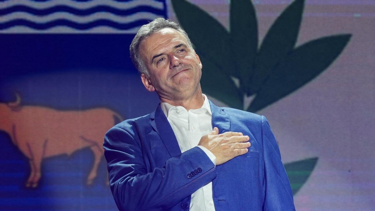 Uruguay amanece con otro rumbo tras resultado electoral Uruguay amanece con otro rumbo tras resultado electoral