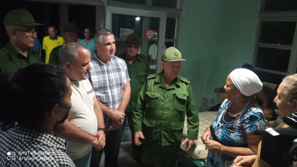 Autoridades principales de Cuba, atentas a daños de terremotos a Granma Autoridades principales de Cuba, atentas a daños de terremotos a Granma