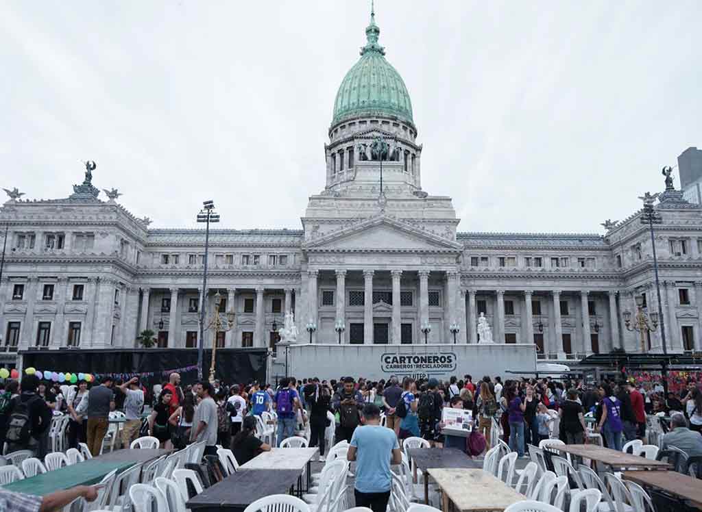 Organizaciones argentinas celebran Nochebuena con necesitados Organizaciones argentinas celebran Nochebuena con necesitados