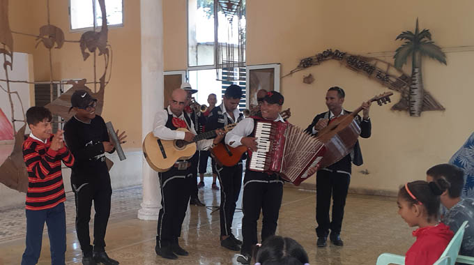 Cierra jornada de equiparamiento y oportunidades de personas en situación de discapacidad en Campechuela Cierra jornada de equiparamiento y oportunidades de personas en situación de discapacidad en Campechuela