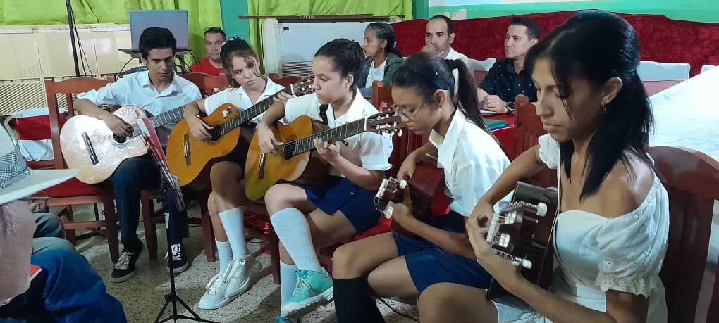 Manzanillo evalúa desempeño cultural en año 2024 Manzanillo evalúa desempeño cultural en año 2024