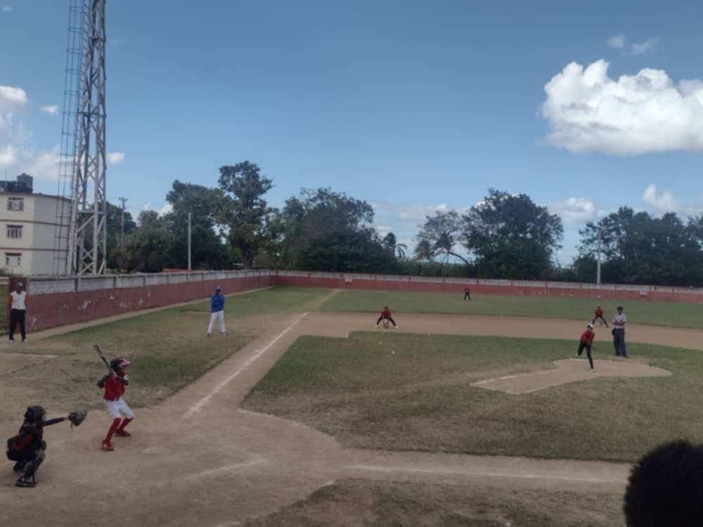 Manzanillo gana zona Centro en béisbol 11-12 Manzanillo gana zona Centro en béisbol 11-12
