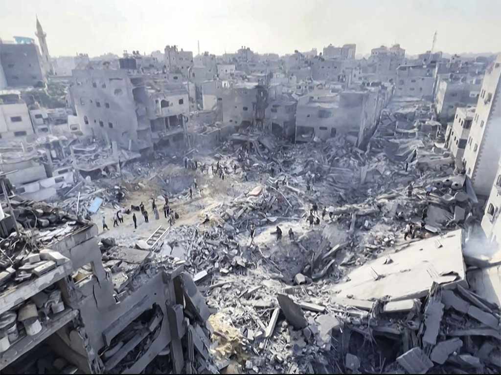 Al menos 17 muertos en Gaza tras ataques israelíes Al menos 17 muertos en Gaza tras ataques israelíes