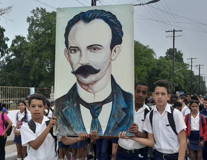 José Martí en el corazón de los manzanilleros
