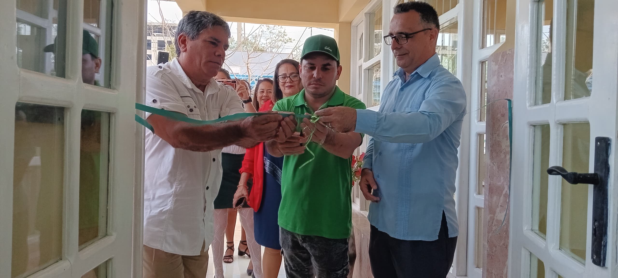 Inauguran nueva área de negocios en Bayamo Inauguran nueva área de negocios en Bayamo
