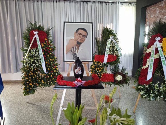 Mayarí Arriba despide al trovador Eduardo Sosa (+Fotos) Mayarí Arriba despide al trovador Eduardo Sosa (+Fotos)