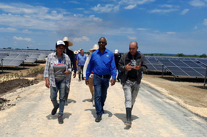 Sincroniza con Sistema Eléctrico parque fotovoltaico de Corúa 5 Sincroniza con Sistema Eléctrico parque fotovoltaico de Corúa 5