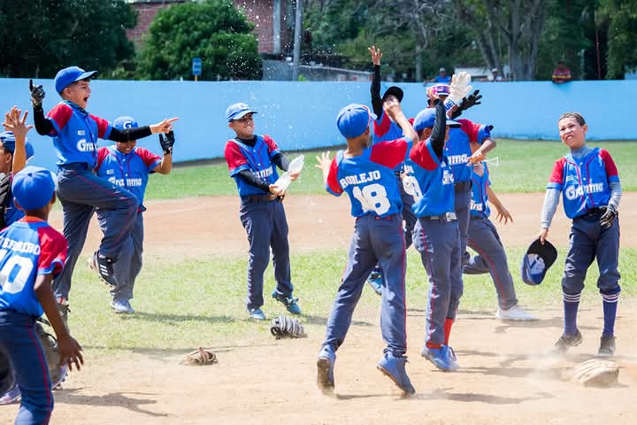 Granma avanza a semifinales en Pequeñas Ligas 9-10 años Granma avanza a semifinales en Pequeñas Ligas 9-10 años