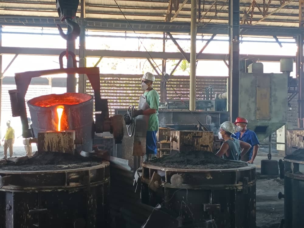 Aleación de hierro y compromiso Aleación de hierro y compromiso