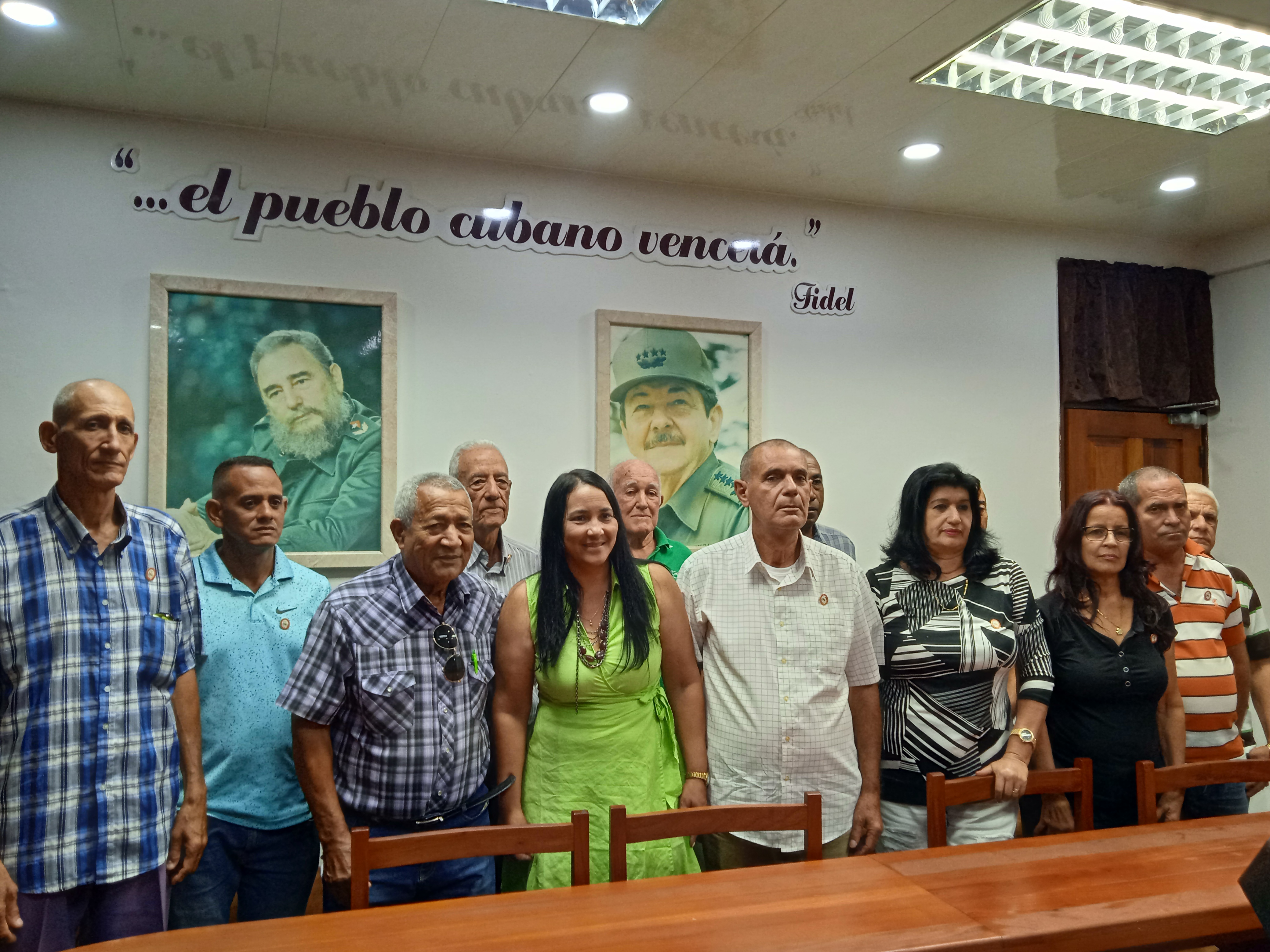 Intercambia primera secretaria del Partido en Granma con delegados a la sexta Conferencia nacional de la ACRC Intercambia primera secretaria del Partido en Granma con delegados a la sexta Conferencia nacional de la ACRC
