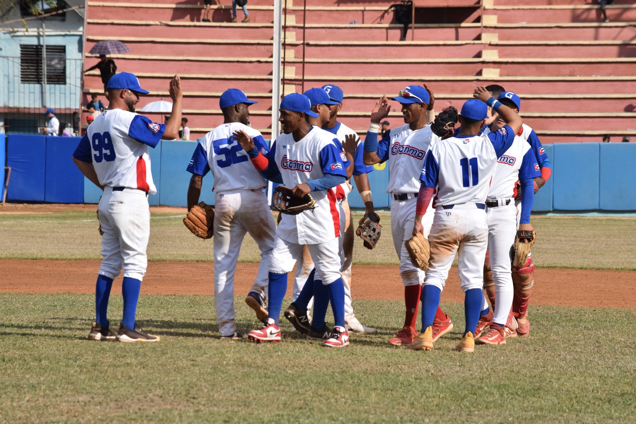 Liga Élite: Industriales y Granma por inclinar balanzas Liga Élite: Industriales y Granma por inclinar balanzas