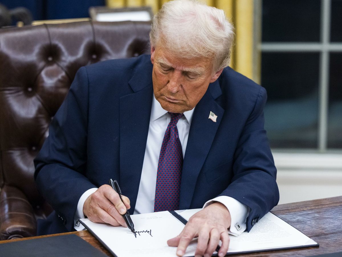 Trump a golpe de órdenes ejecutivas: 104 en menos de 100 días Trump a golpe de órdenes ejecutivas: 104 en menos de 100 días