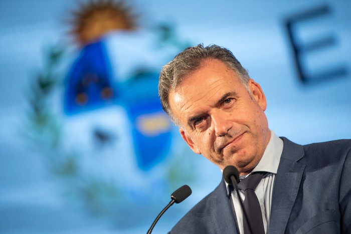 Nuevo gobierno uruguayo encara desafíos económicos y sociales Nuevo gobierno uruguayo encara desafíos económicos y sociales