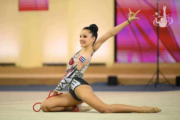 Gimnastas granmenses realizan base de preparación en Rusia