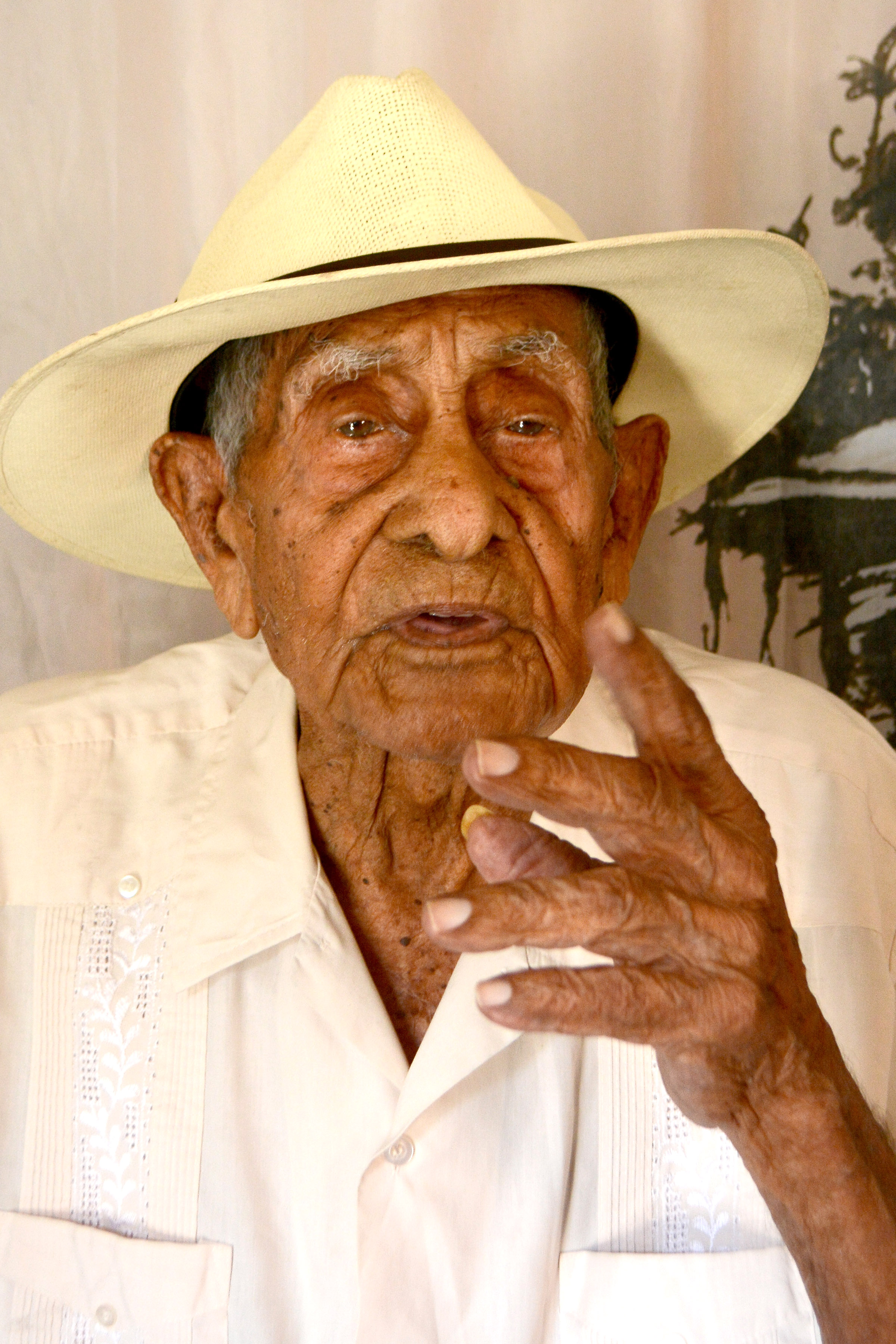 Los 110 años de vida de Aniceto Santiesteban Los 110 años de vida de Aniceto Santiesteban