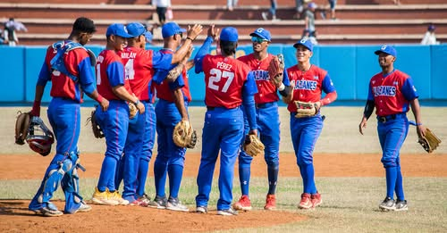 Alazanes ganan su primera subserie y mejoran en III Liga Élite Alazanes ganan su primera subserie y mejoran en III Liga Élite