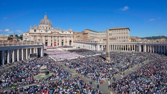 Cientos de miles de feligreses despiden al papa Francisco en Roma (+ Fotos y Video) Cientos de miles de feligreses despiden al papa Francisco en Roma (+ Fotos y Video)