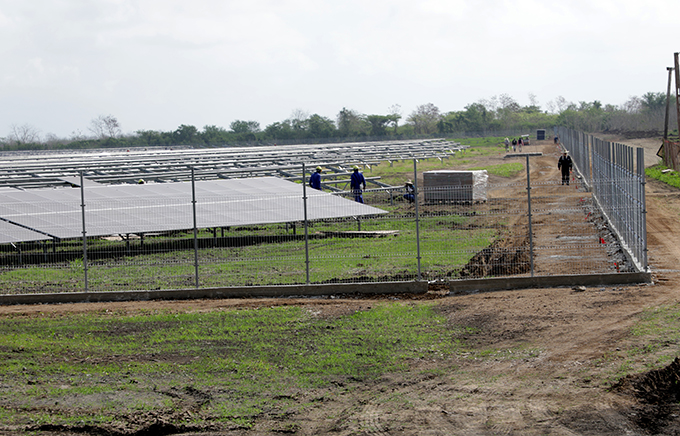 Parque solar de Río Cauto progresa constructivamente (+post)