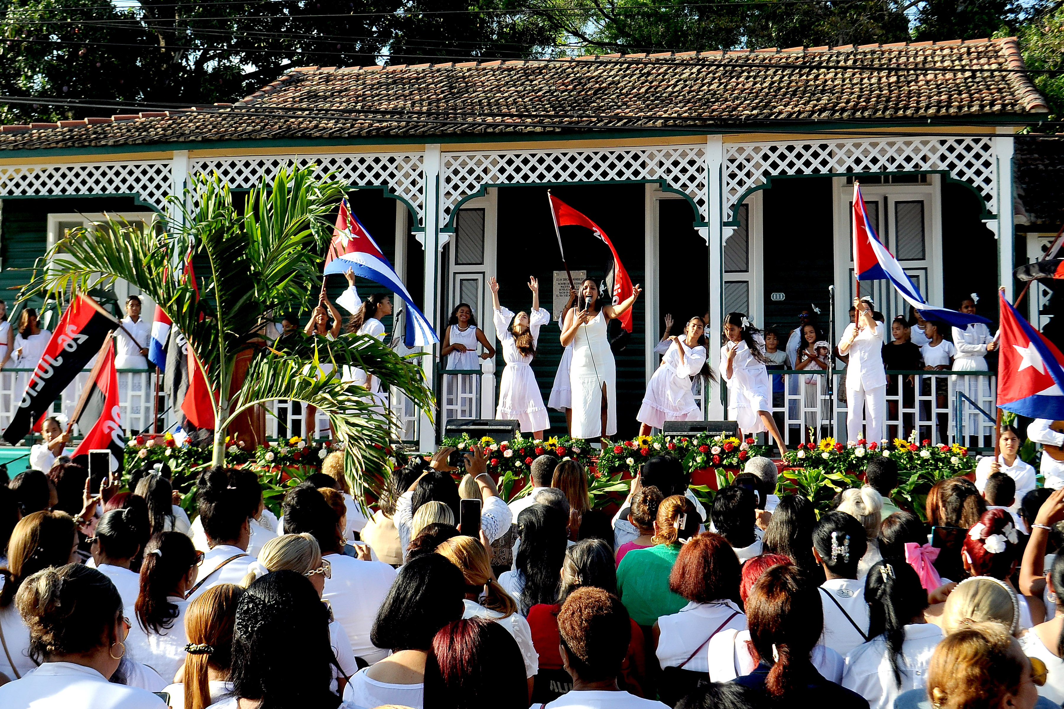 Resaltan temple revolucionario de Celia en aniversario 105 de su nacimiento Resaltan temple revolucionario de Celia en aniversario 105 de su nacimiento