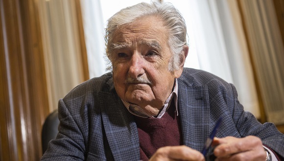 Expresidente uruguayo José “Pepe” Mujica está en situación terminal, según su esposa Expresidente uruguayo José “Pepe” Mujica está en situación terminal, según su esposa