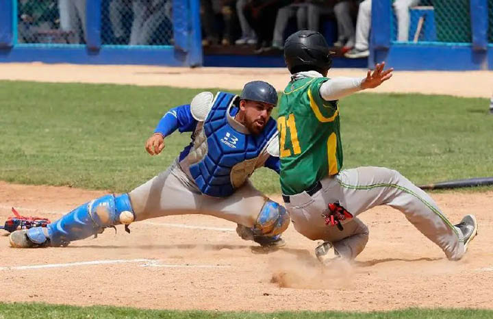 Béisbol sub-23: Cuatro barridas y un “no hitter” dominical Béisbol sub-23: Cuatro barridas y un “no hitter” dominical