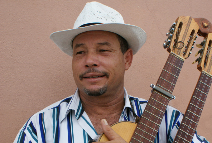 Más allá de un tresero de manigua