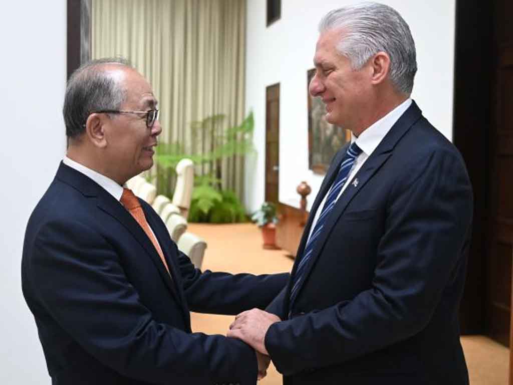 Presidente de Cuba recibió a representante del Gobierno chino Presidente de Cuba recibió a representante del Gobierno chino
